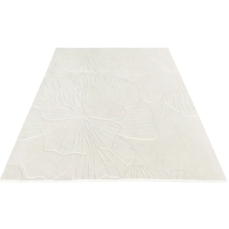 Bloom Rug (2 x 2.4 M)