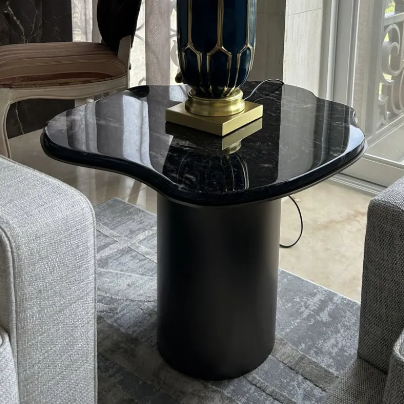 CLO-CLO Side Table | 593 x 592