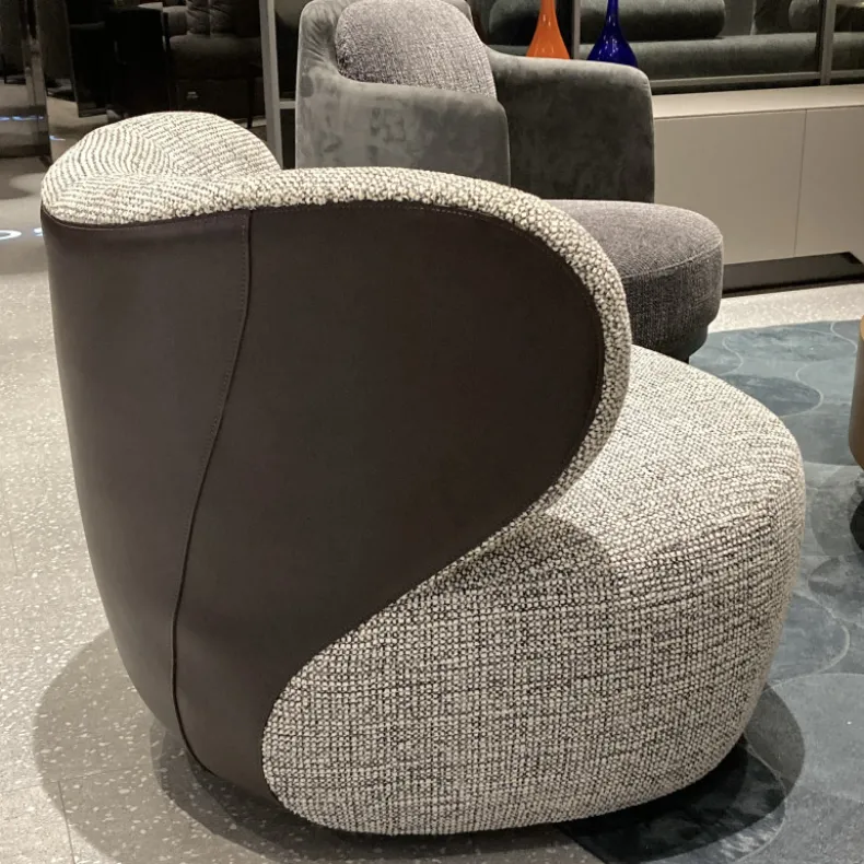 LEI-LEI Swivel Lounge Chair
