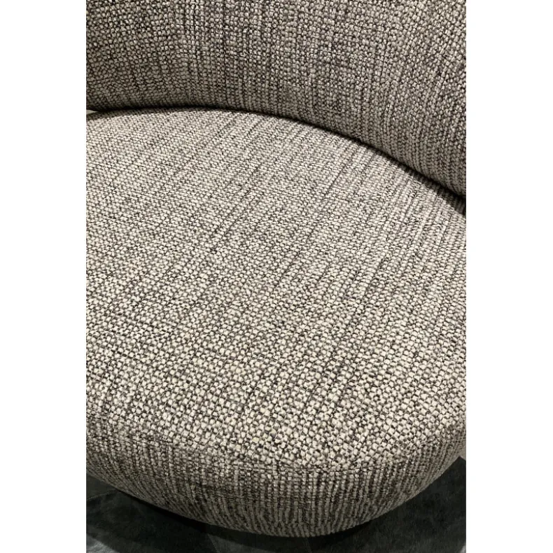 LEI-LEI Swivel Lounge Chair