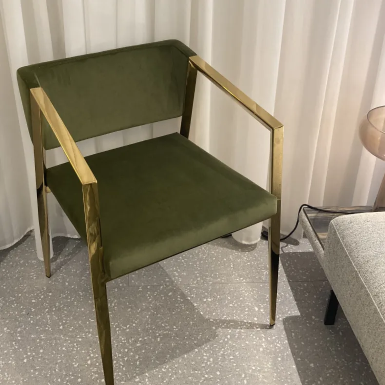 TOO-TOO Lounge Chair | Warehouse