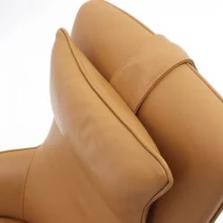 VI-VI Lounge Chair | Stock