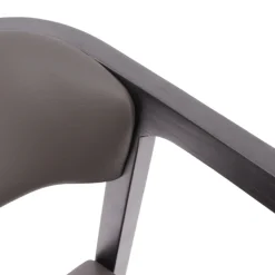 WON-WON Chair | Stock